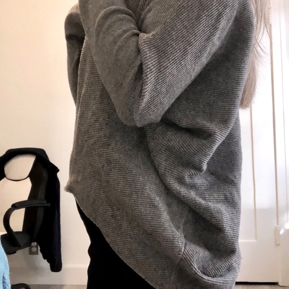 Lulus Grey Long Sleeve - Picture 2 of 7